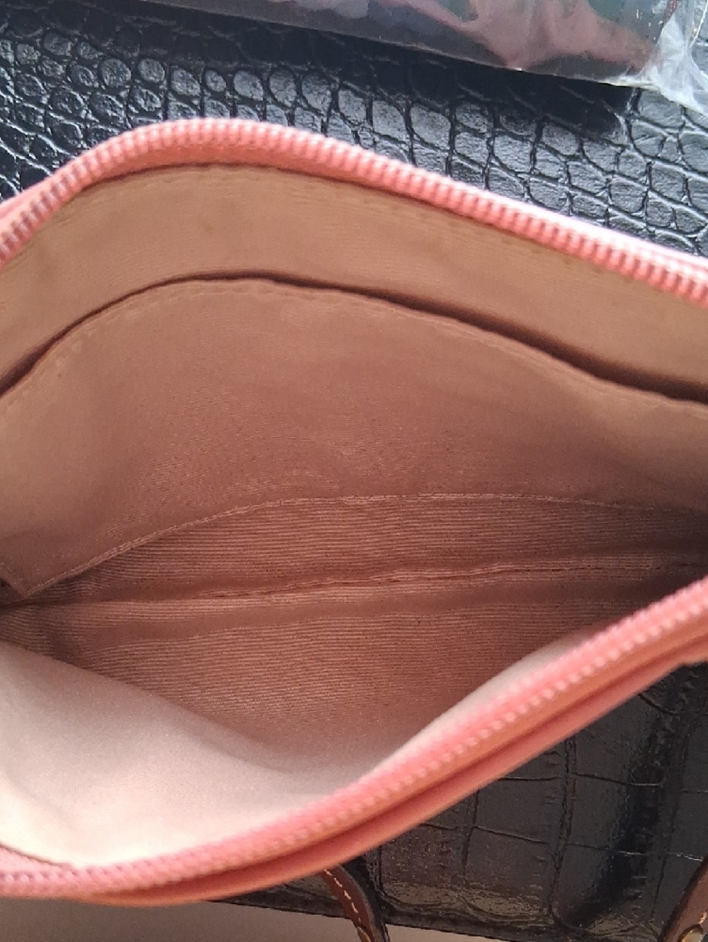 Vintage Coach Pink Leather Studded Wristlet - Picture 5 of 12
